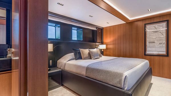 Riva迄今最大超级游艇Sairu内部实景首次曝光