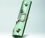 罗杰·维威耶Roger Vivier 2011春夏绿色镶珠片虫“Tube Bugs”手包