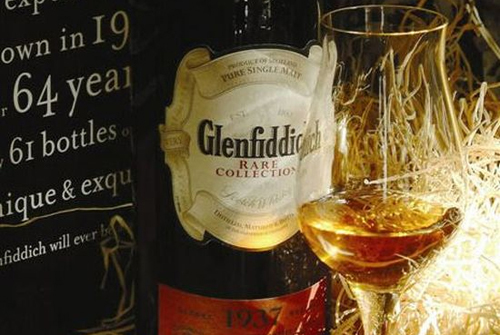 格兰菲迪1937珍稀威士忌拍出7万美元高价