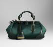 Burberry绿色Prorsum系列包款