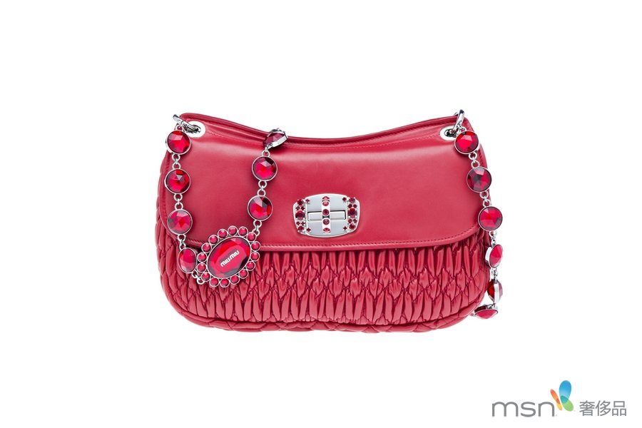 Miu Miu为中国新年推出特别版Capsule 系列单品